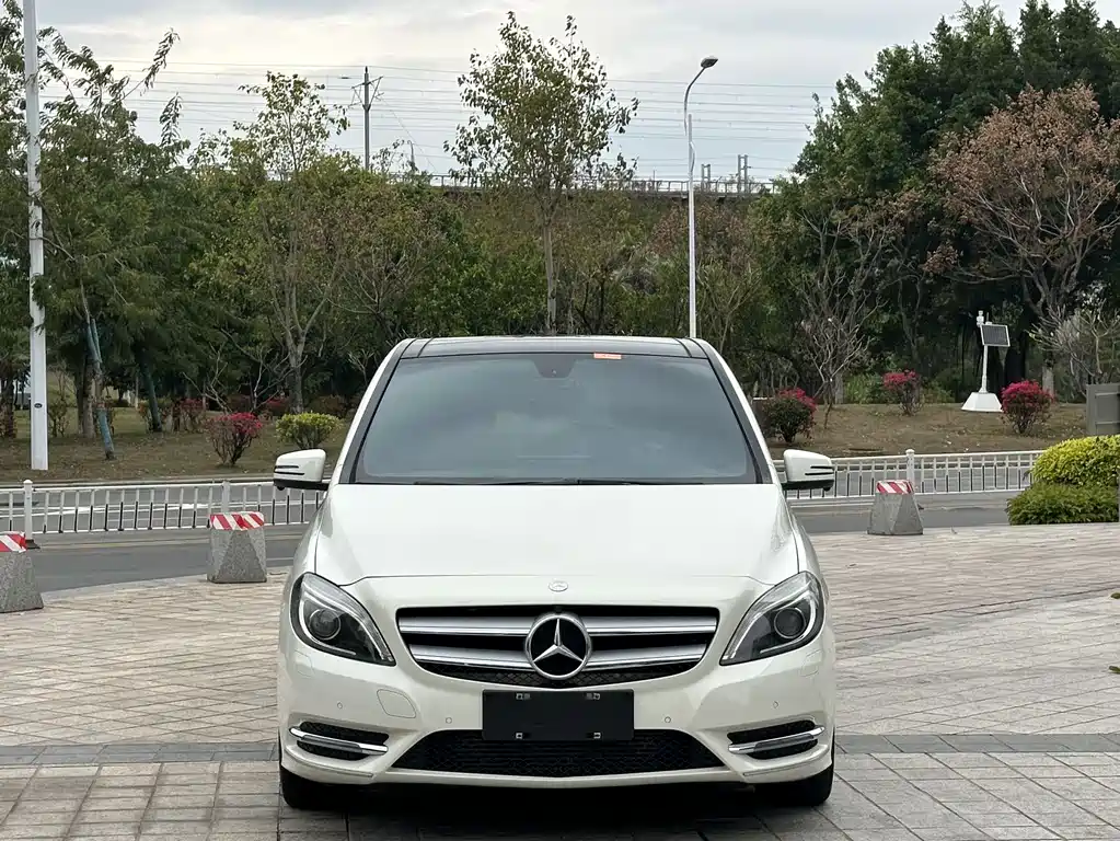 Mercedes-Benz B-Class 2014 — фото 2