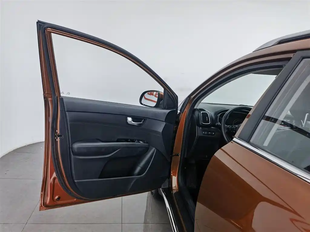 Kia KX3 2015 — фото 8