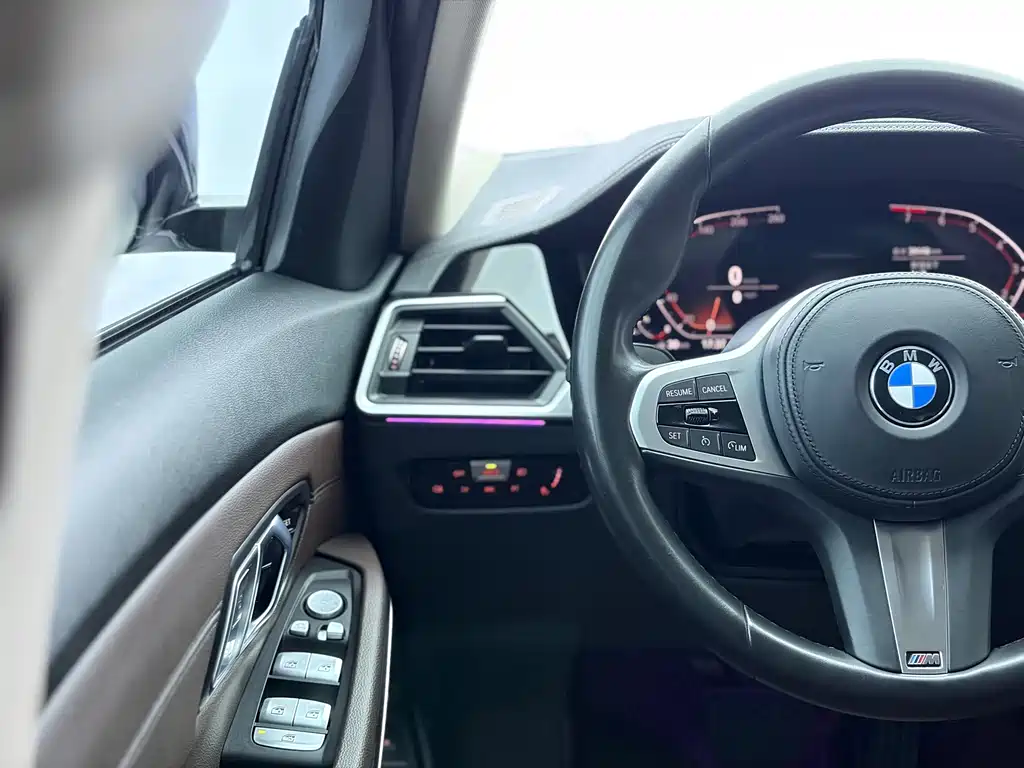 BMW 3 Series 2021 — фото 15