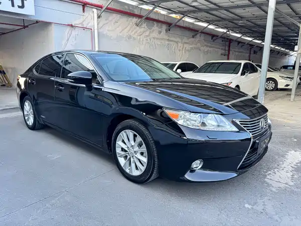 Lexus ES 2015