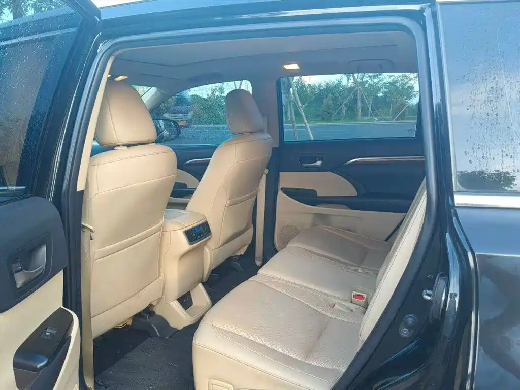 Toyota Highlander 2019
