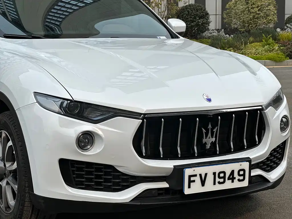 Maserati Levante 2017 — фото 8