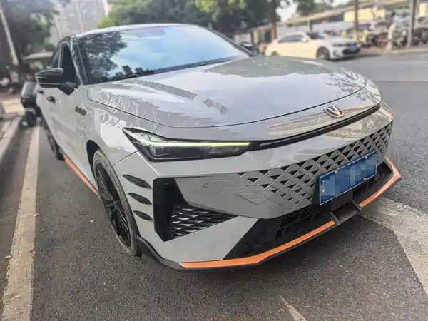 Changan UNI-V 2024