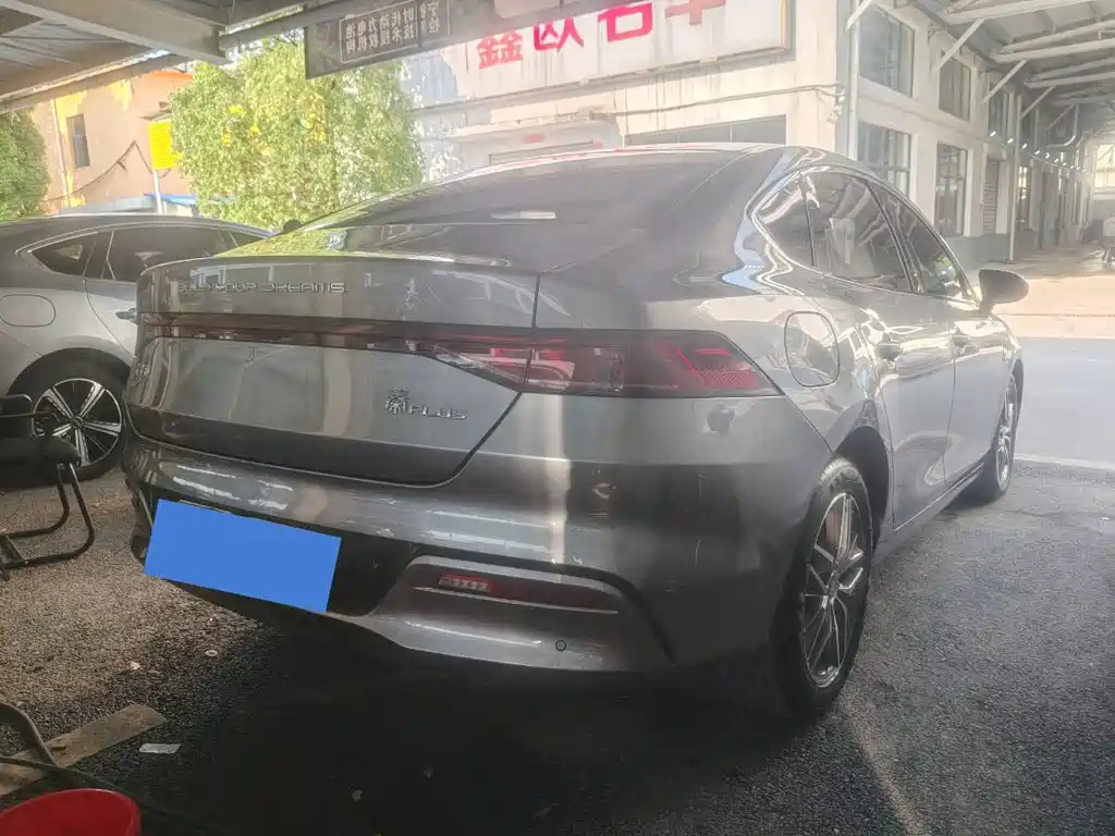 BYD Qin PLUS 2022 — фото 13