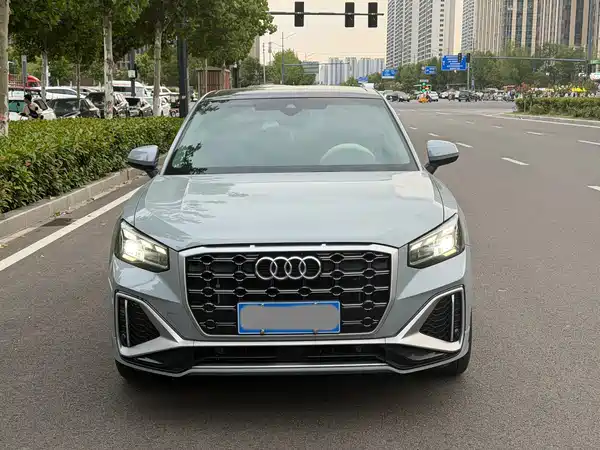 Audi Q2L 2022