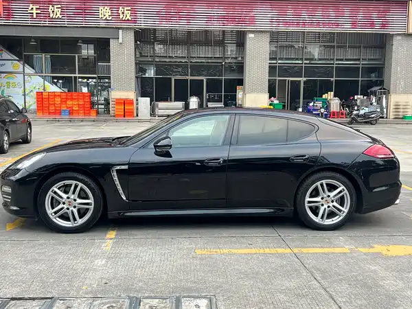 Porsche Panamera 2013