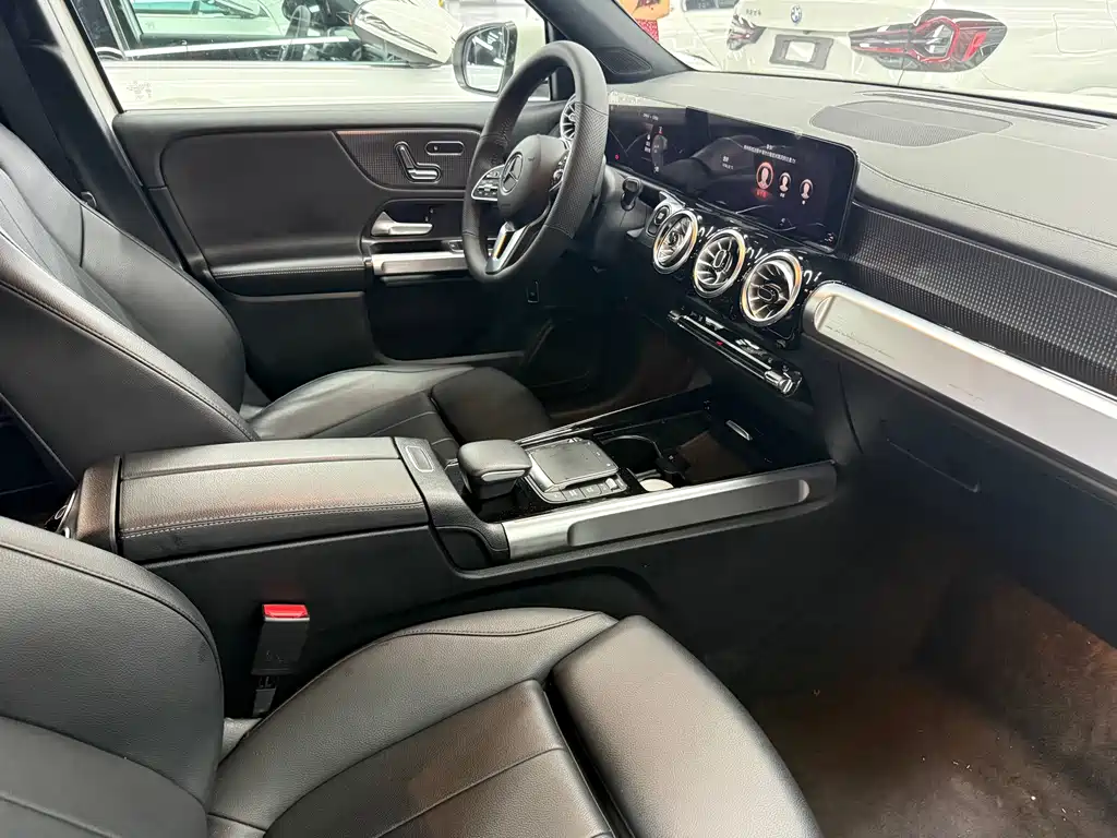 Mercedes-Benz EQB 2023 — фото 11