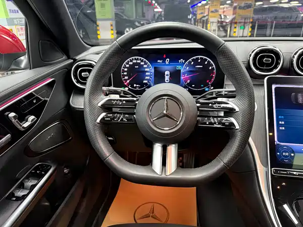 Mercedes-Benz C-Class 2024