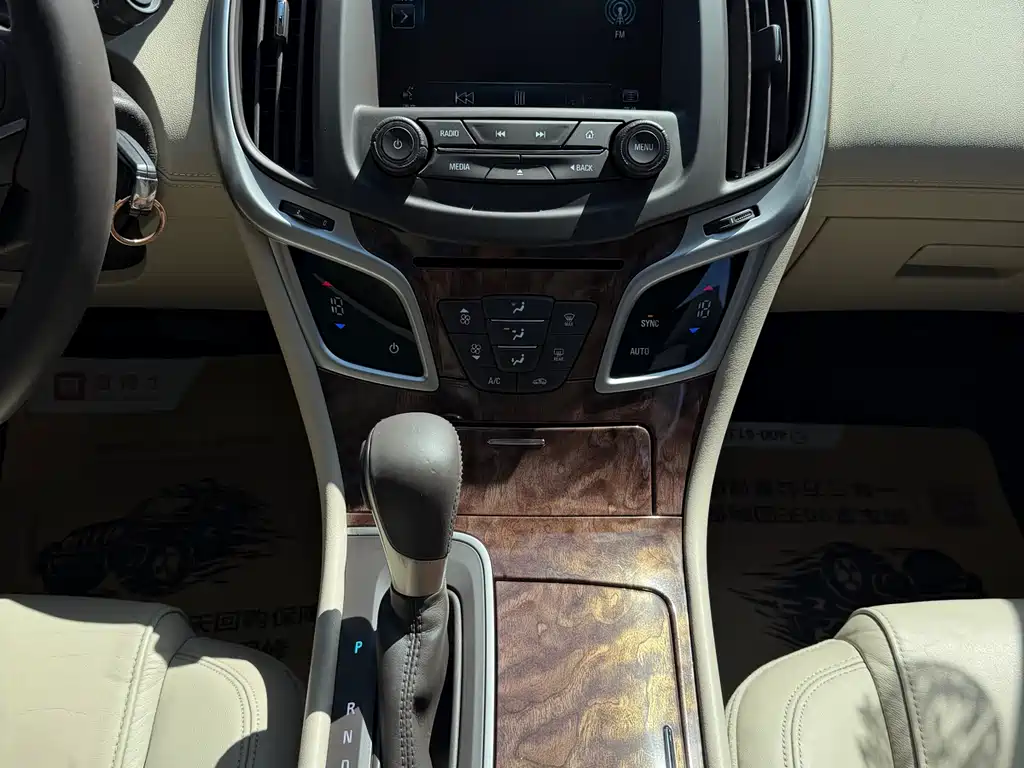 Buick LaCrosse 2014 — фото 21