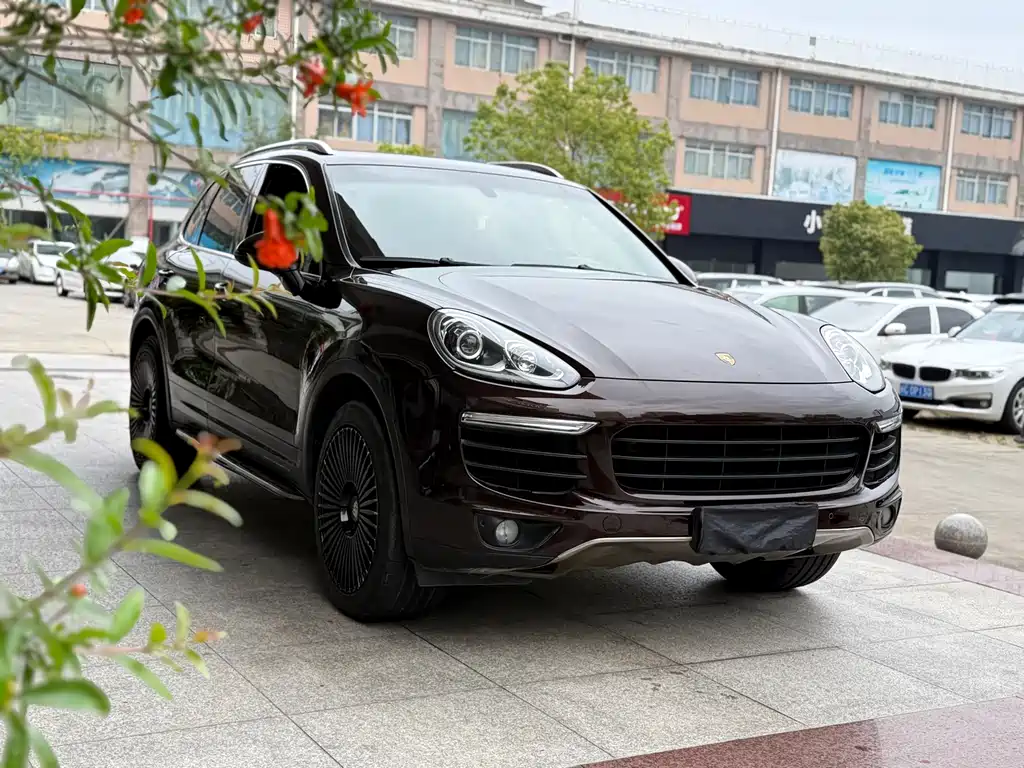 Porsche Cayenne 2017 — фото 3
