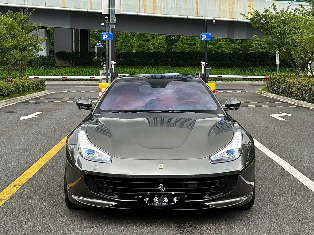 Ferrari GTC4Lusso 2020 — фото 2