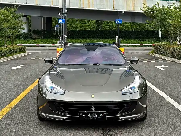 Ferrari GTC4Lusso 2020