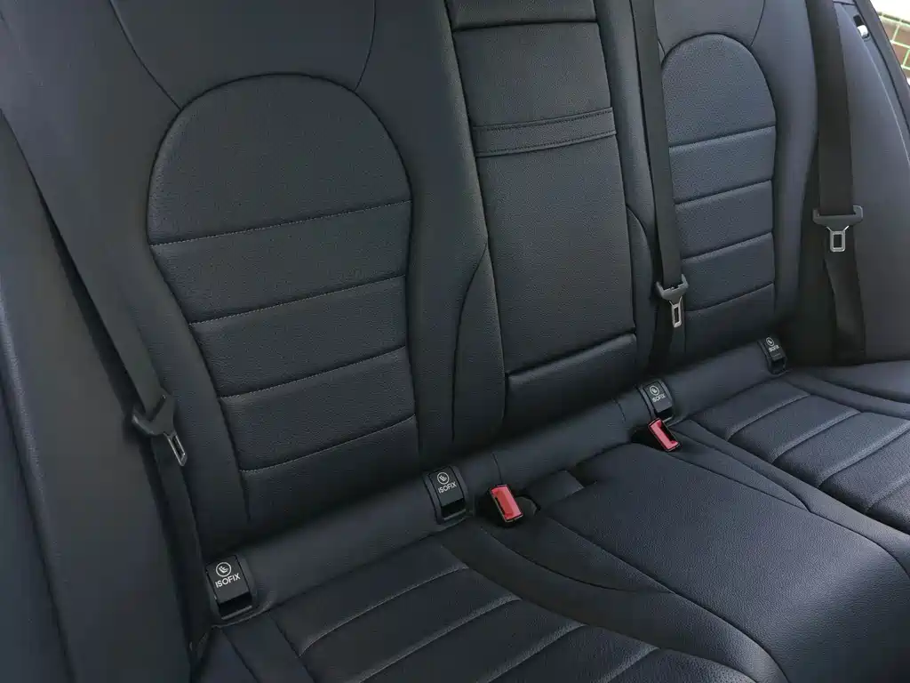 Mercedes-Benz C-Class 2015 — фото 18