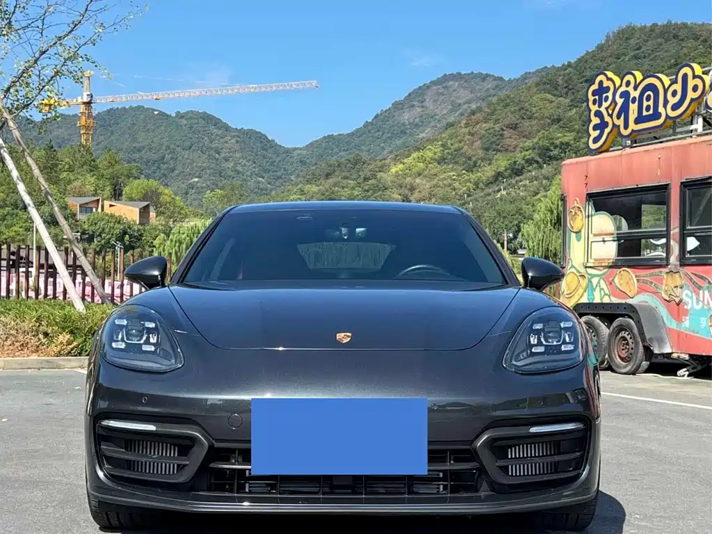 Porsche Panamera 2021 — фото 2