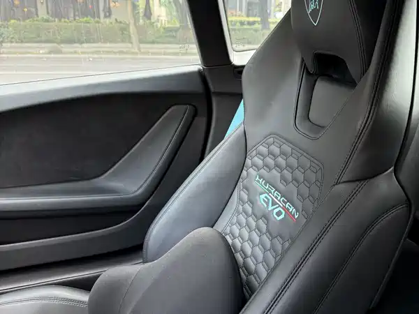 Lamborghini Huracan 2019