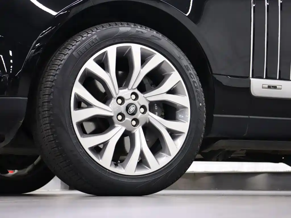 Land Rover Range Rover 2021 — фото 39