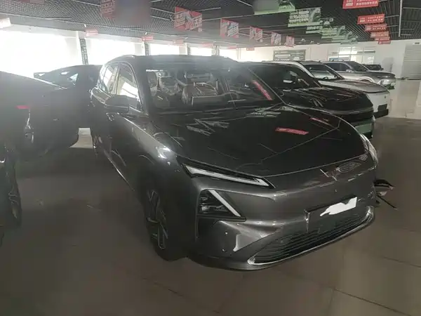 Wuling Starlight S 2025