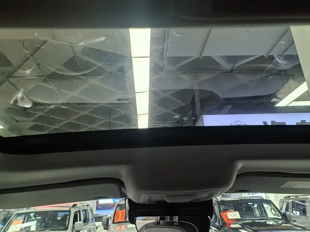 Tank 300 2022 — фото 13