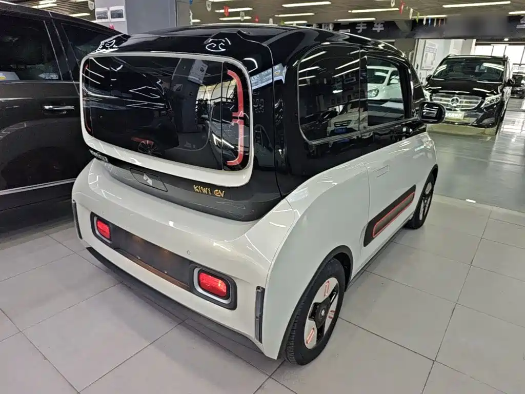 Baojun Kiwi EV 2021 — фото 7