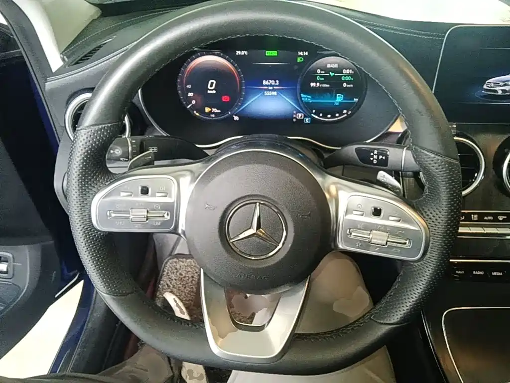 Mercedes-Benz C-Class 2021 — фото 11