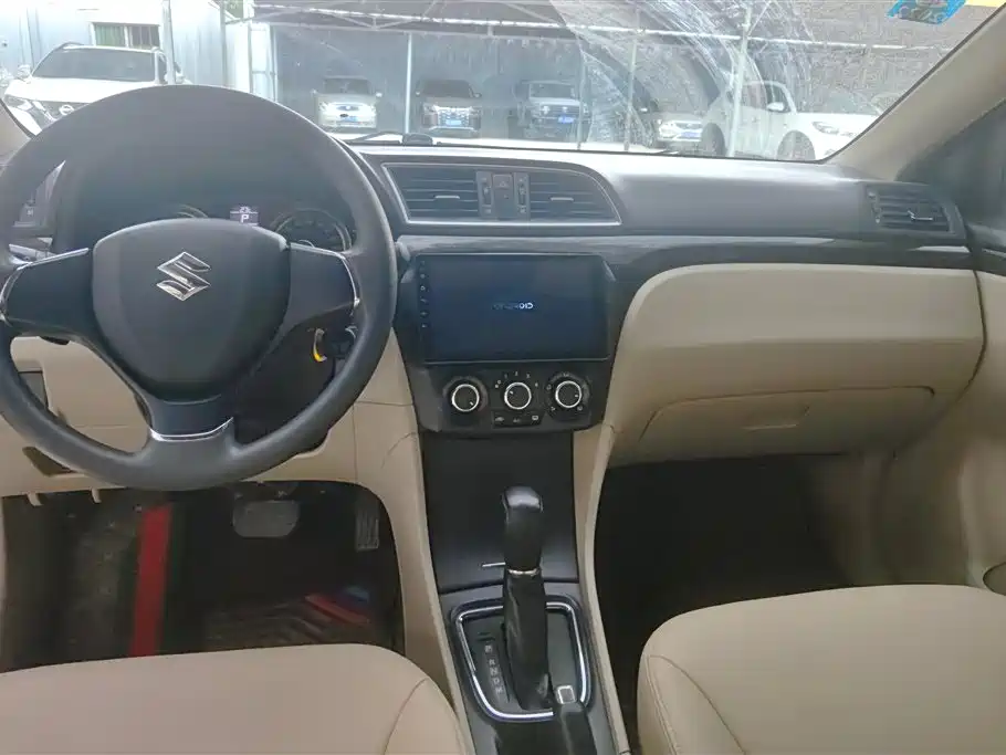 Suzuki Alivio 2018 — фото 12