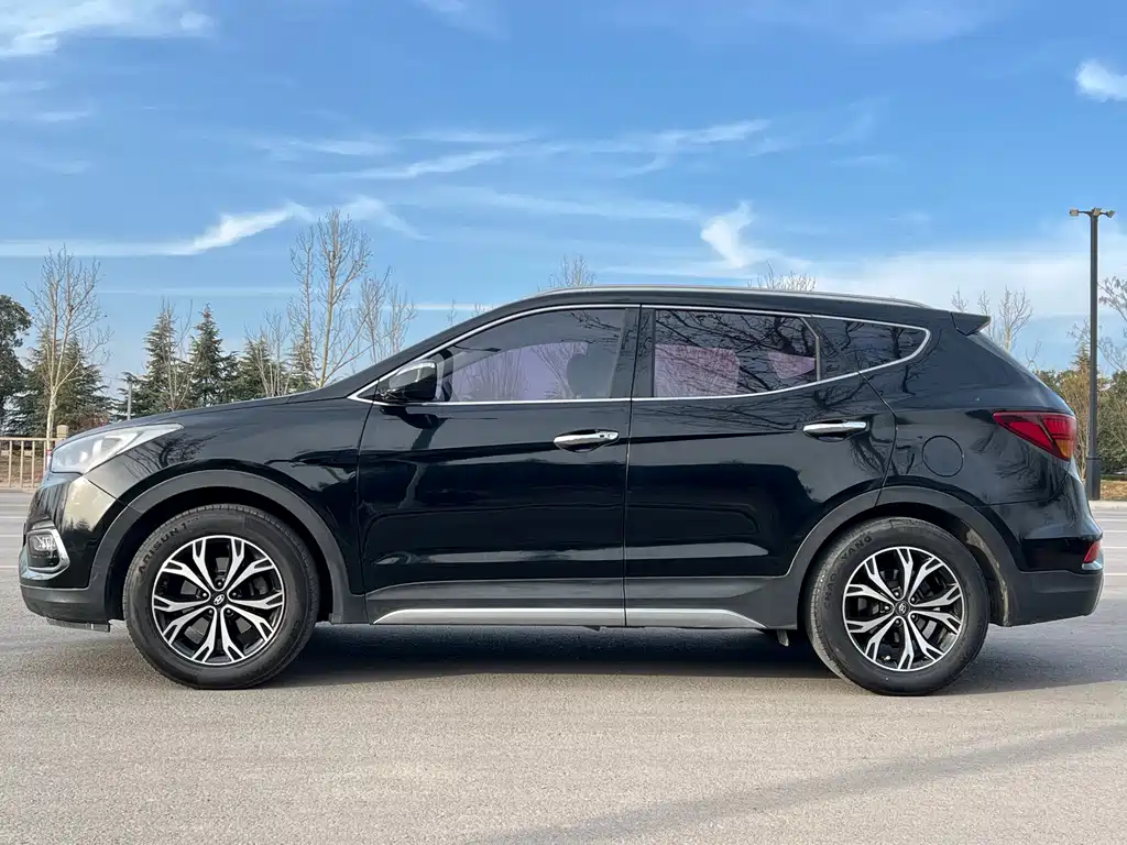 Hyundai Santa Fe 2017 — фото 5