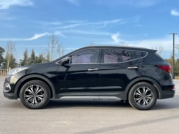 Hyundai Santa Fe 2017
