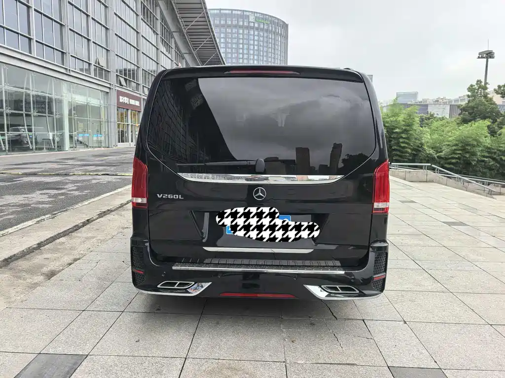 Mercedes-Benz V-Class 2022 — фото 4