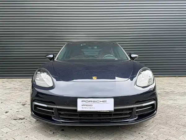 Porsche Panamera 2019