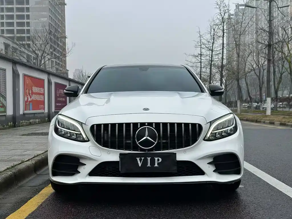 Mercedes-Benz C-Class 2020