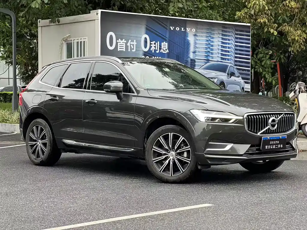 Volvo XC60 2019 — фото 3