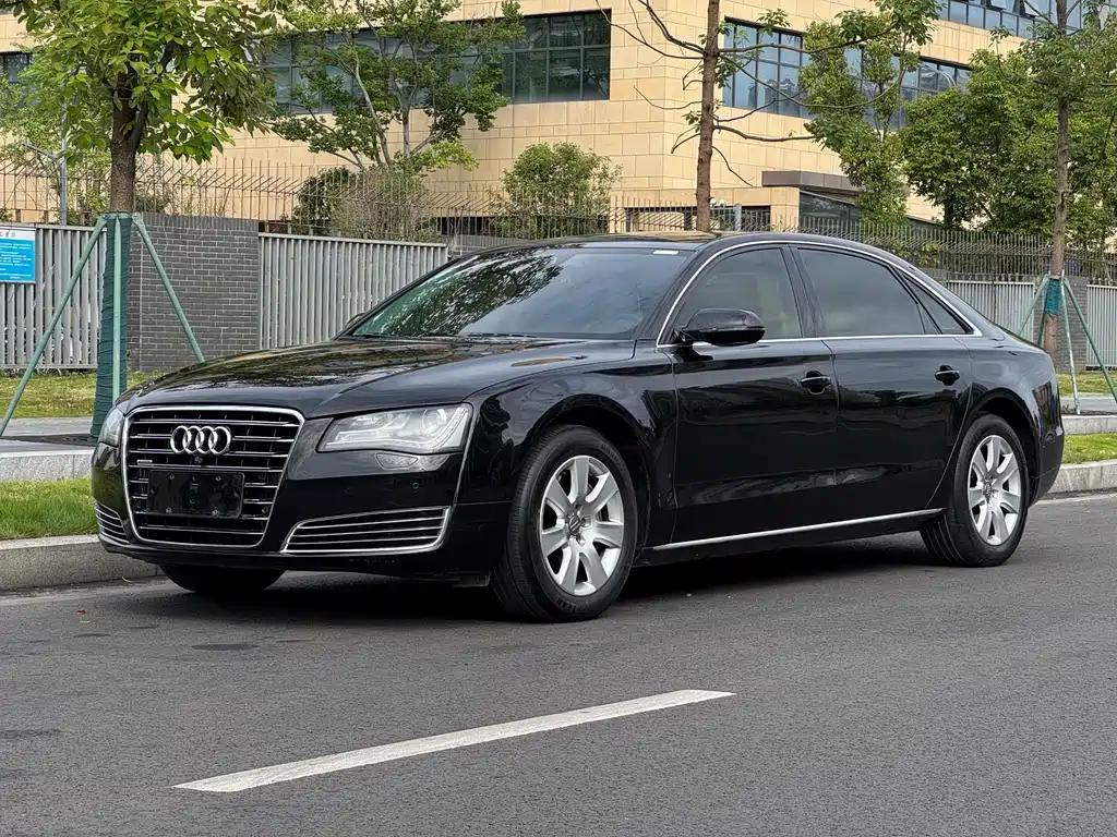 Audi A8 2013