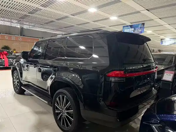 Lexus GX 2025
