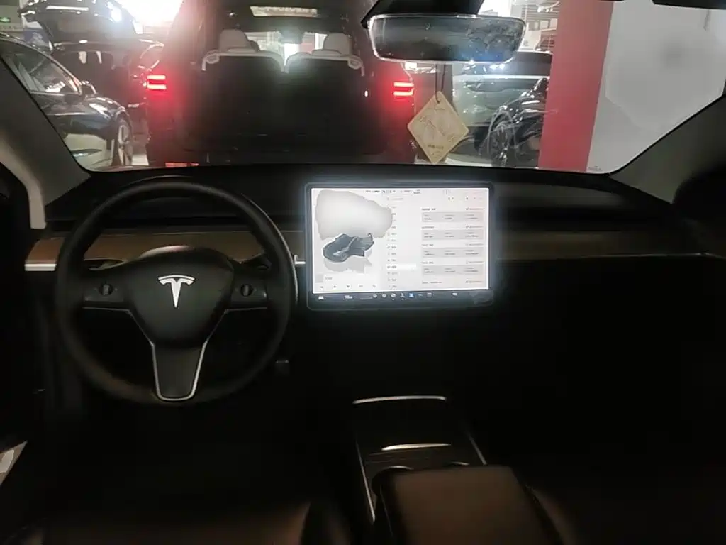 Tesla Model 3 2023 — фото 10