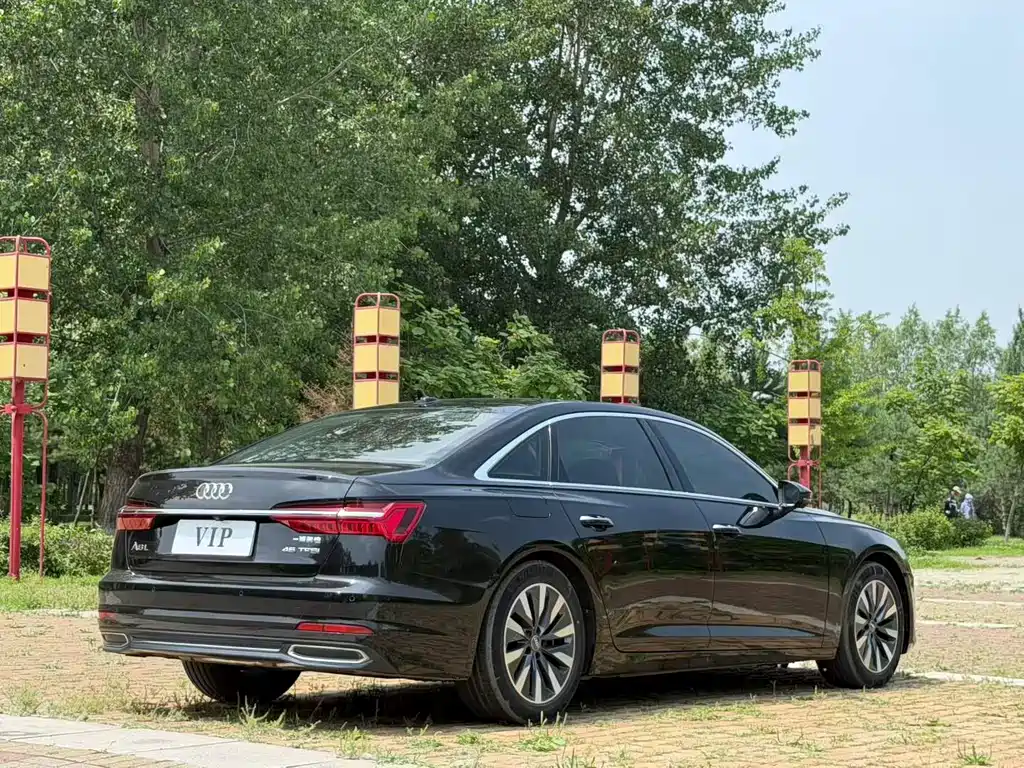 Audi A6L 2020