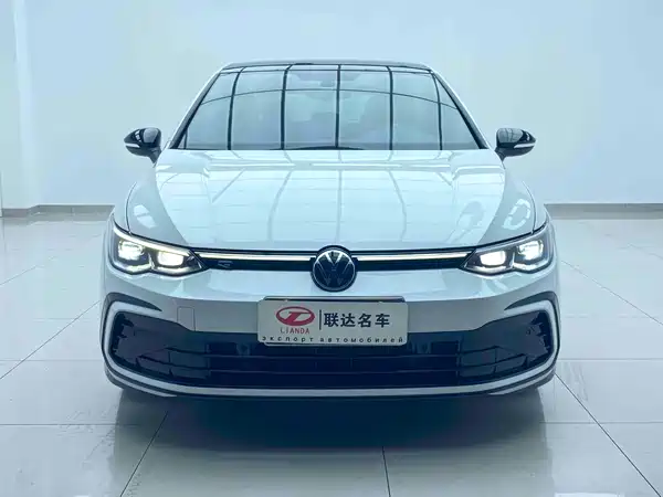 Volkswagen Golf 2023
