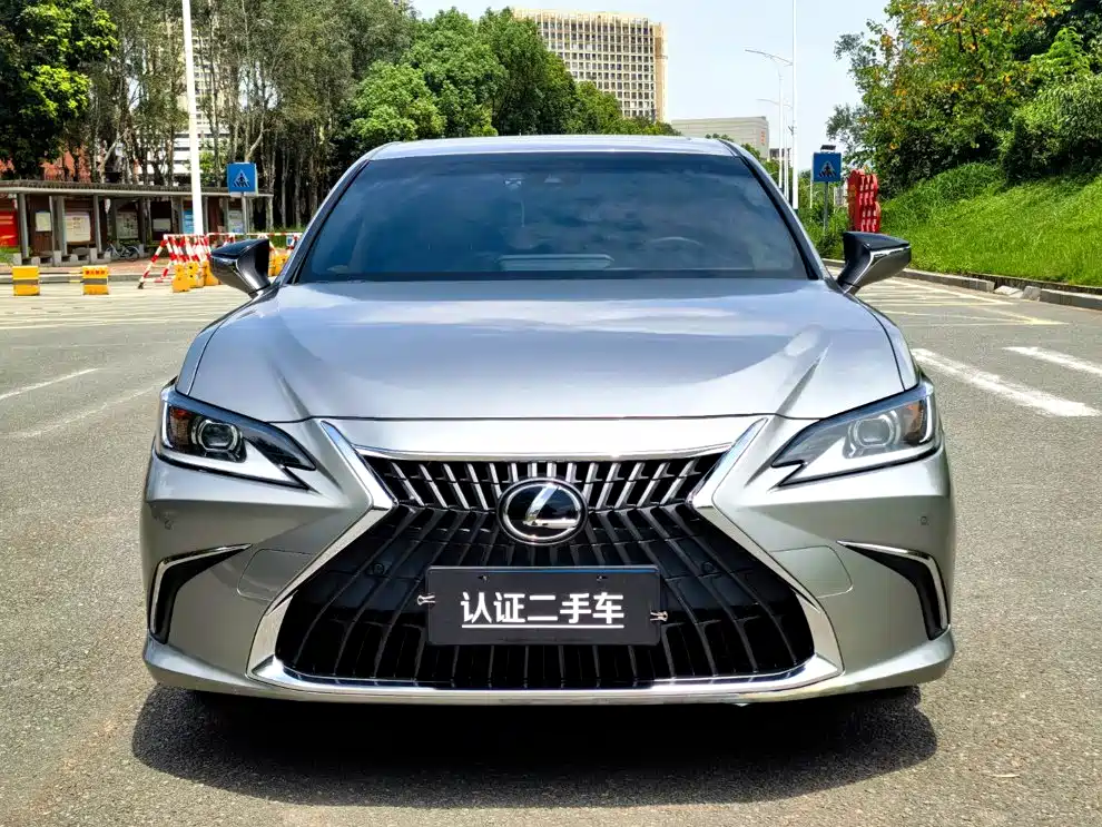 Lexus ES 2022 — фото 2