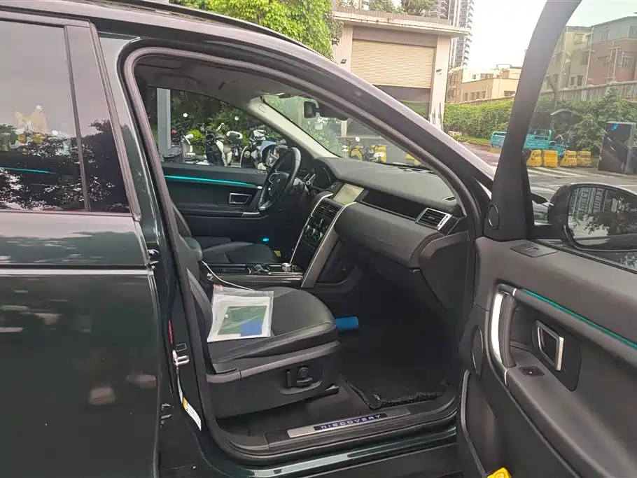 Land Rover Discovery Sport 2018 — фото 8
