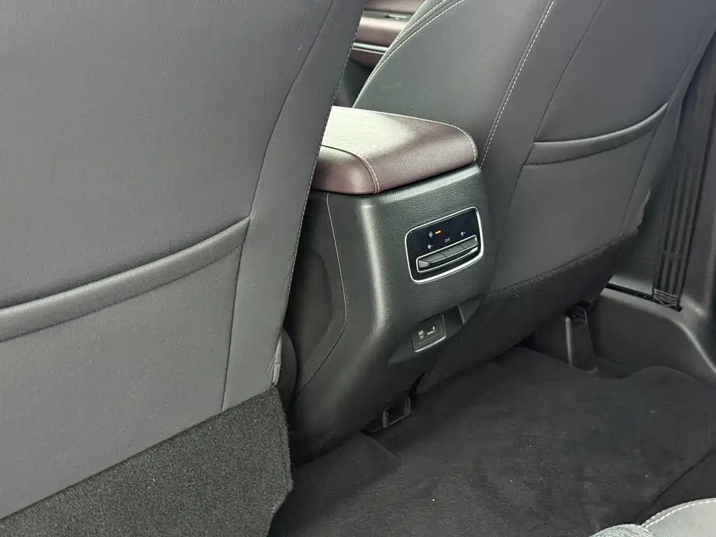 GAC Motor Trumpchi M6 2023 — фото 10