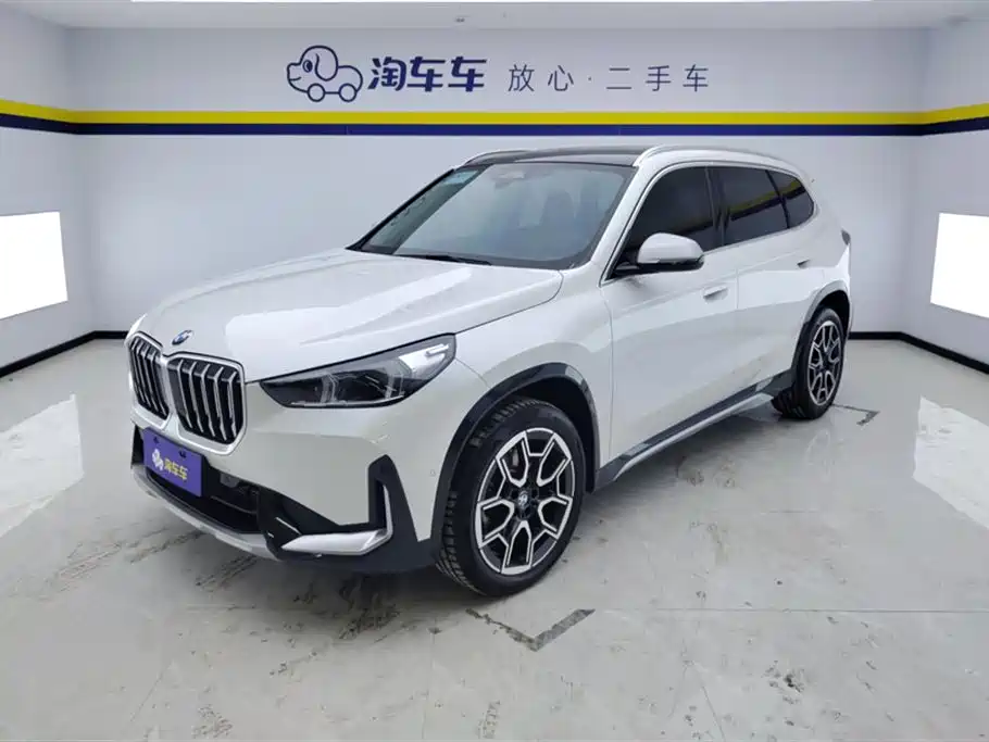 BMW X1 2023 — фото 1
