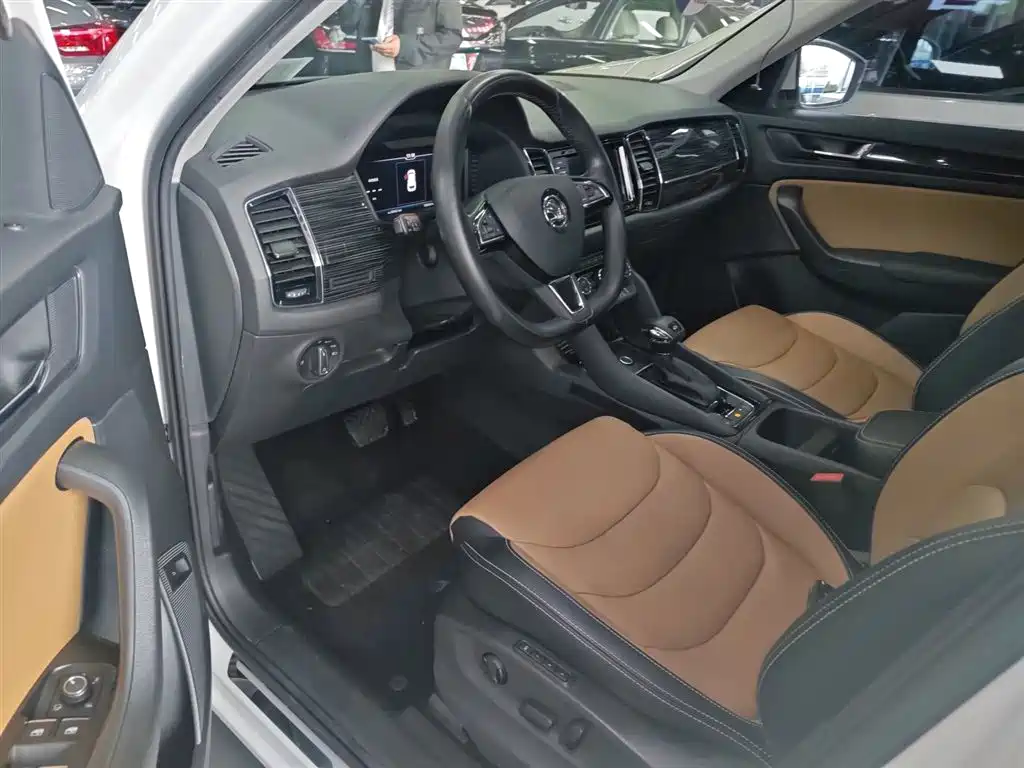 Skoda Kodiaq GT 2019 — фото 12