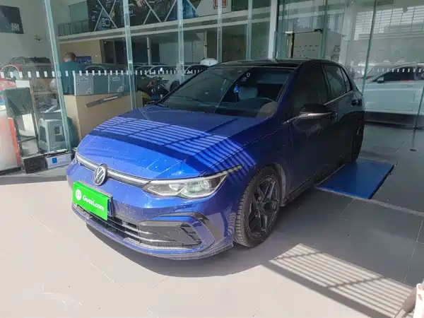 Volkswagen Golf 2021