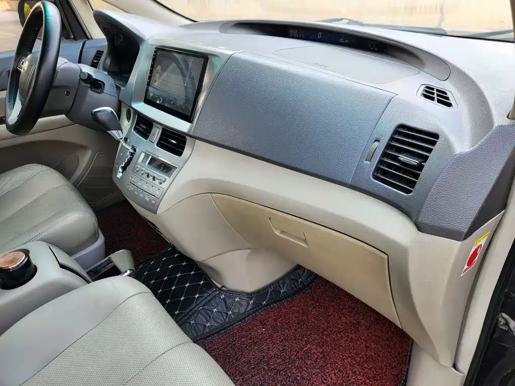 BYD M6 2013 — фото 14
