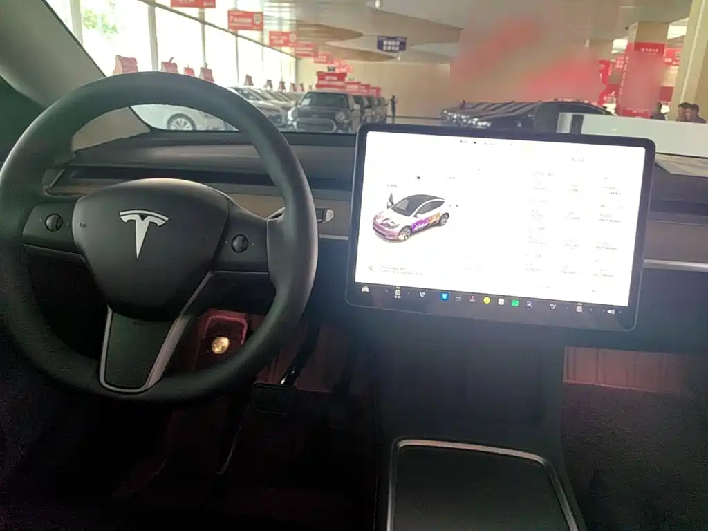 Tesla Model Y 2022 — фото 10