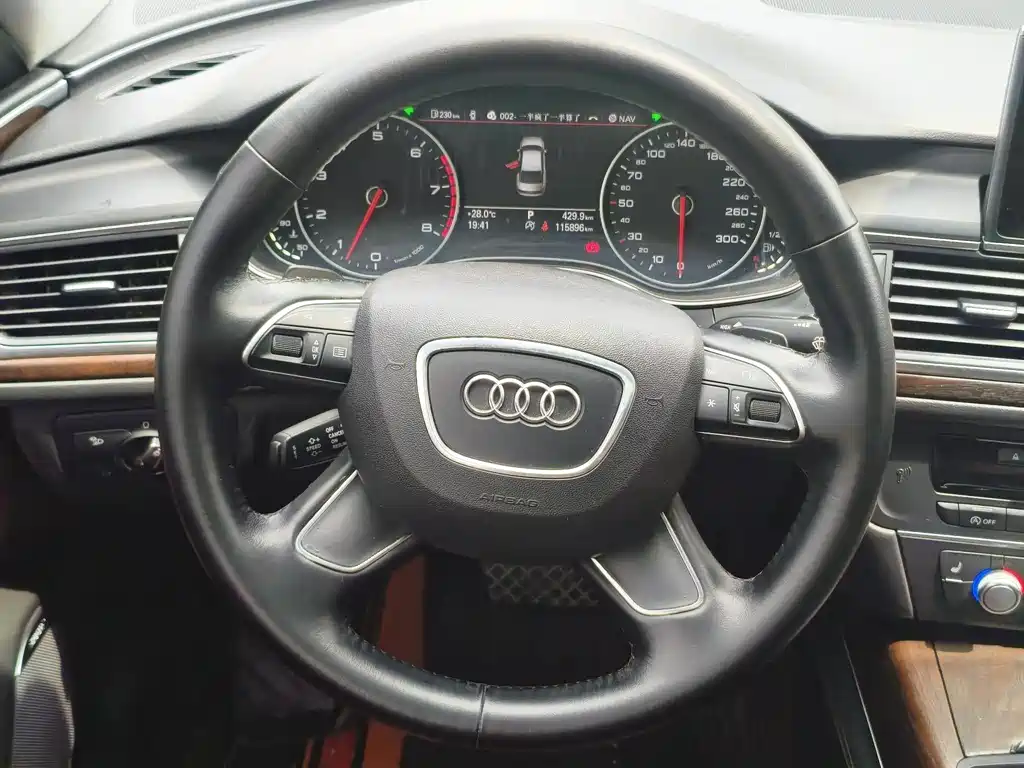 Audi A6L 2015 — фото 12
