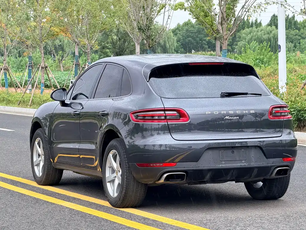 Porsche Macan 2018 — фото 9