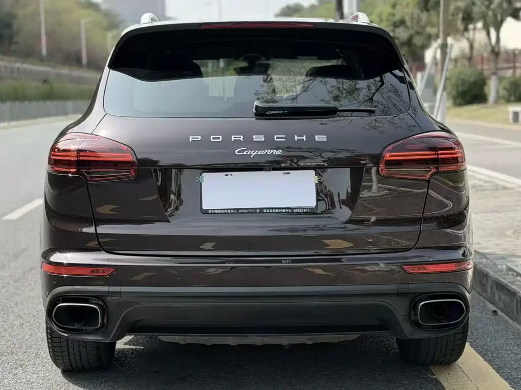 Porsche Cayenne 2015 — фото 9