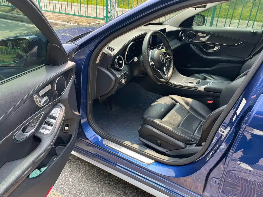 Mercedes-Benz C-Class 2019