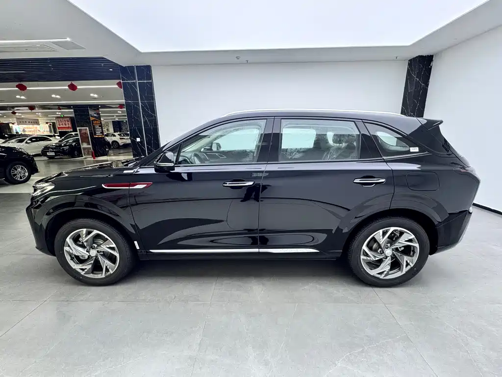 Hongqi HS3 PHEV 2025 — фото 26