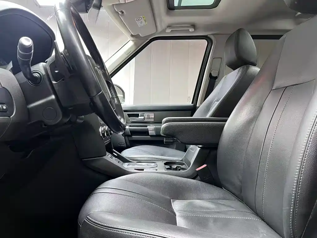 Land Rover Discovery 2016 — фото 4